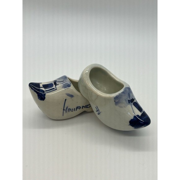 Vintage Pair of Delft Blue Holland Miniature Shoes Clogs Hand Painted Windmill - Picture 2 of 16